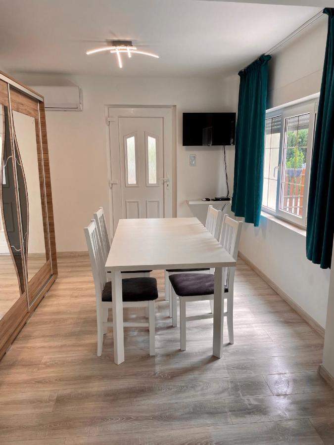 Janos Apartman Balatonfüred Exterior foto